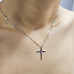 Λευκόχρυσος γυναικείος σταυρός με διαμάντια και αλυσίδα 14 Καρατίων