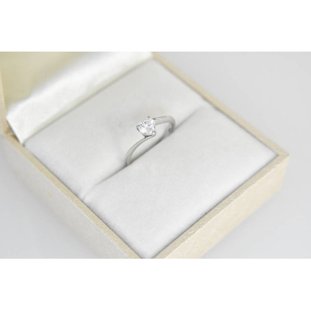 Δαχτυλίδι από λευκόχρυσο 9 καρατίων