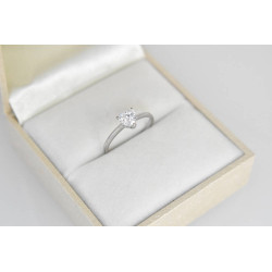 Δαχτυλίδι από λευκόχρυσο 9 καρατίων