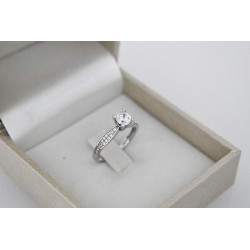 Μονόπετρο από λευκόχρυσο 14 καρατίων