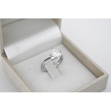 Μονόπετρο από λευκόχρυσο 14 καρατίων