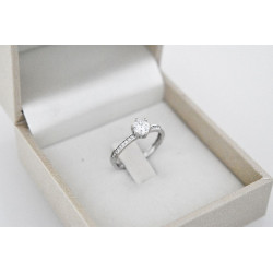 Μονόπετρο από λευκόχρυσο 14 καρατίων