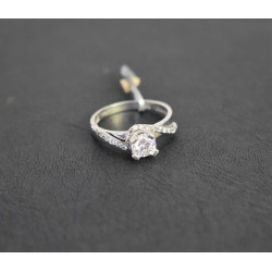 Μονόπετρο από λευκόχρυσο 14 καρατίων