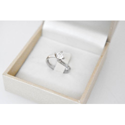 Μονόπετρο από λευκόχρυσο 9 καρατίων