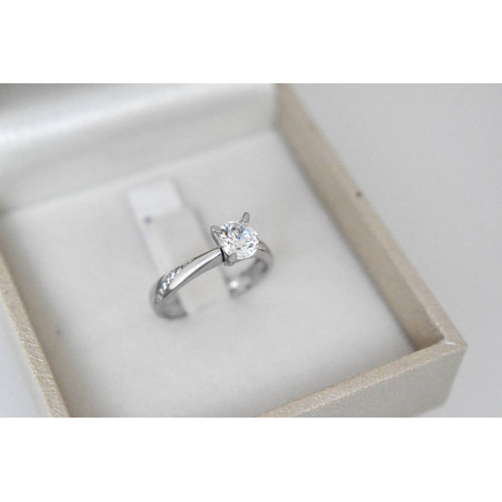 Μονόπετρο από λευκόχρυσο 9 καρατίων