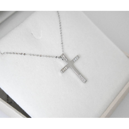 Λευκόχρυσος γυναικείος Σταυρός Με Αλυσίδα 9 Καρατίων