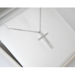 Λευκόχρυσος γυναικείος Σταυρός Με Αλυσίδα 9 Καρατίων