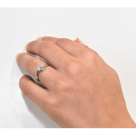 Μονόπετρο από λευκόχρυσο 14 καρατίων