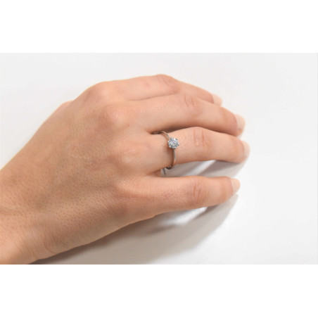 Μονόπετρο από λευκόχρυσο 14 καρατίων