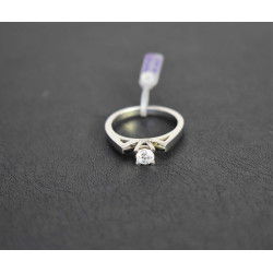 Μονόπετρο από λευκόχρυσο 14 καρατίων