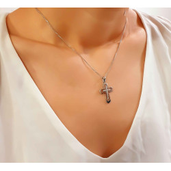 Λευκόχρυσος γυναικείος σταυρός 14 Καρατίων