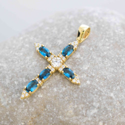 Χρυσός γυναικείος σταυρός 14 Καρατίων