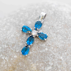 Λευκόχρυσος γυναικείος σταυρός 14 Καρατίων