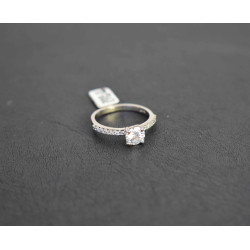 Μονόπετρο από λευκόχρυσο 14 καρατίων