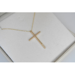 Χρυσός  γυναικείος σταυρός με διαμάντια και αλυσίδα 18 Καρατίων