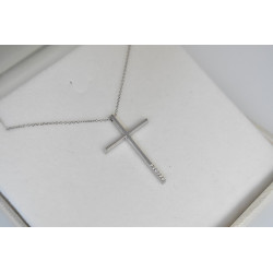 Λευκόχρυσος γυναικείος σταυρός με διαμάντια και αλυσίδα 18 Καρατίων